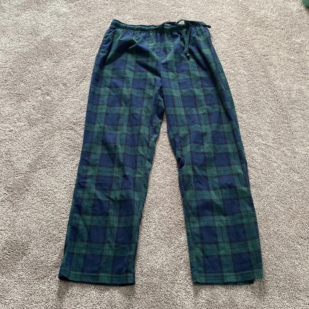 Nautica Green/Navy Plaid Pajama Set SIZE M